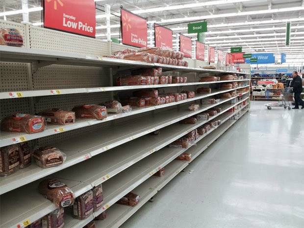 bread-shelves-emptied-by-winter-storm-2013
